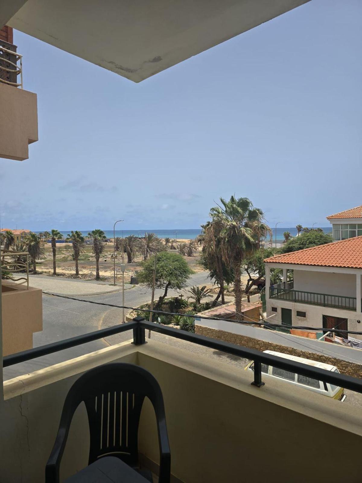 Surf House Cabo Verde Санта-Мария Экстерьер фото