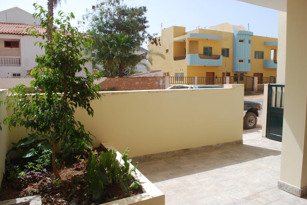 Surf House Cabo Verde Санта-Мария Экстерьер фото