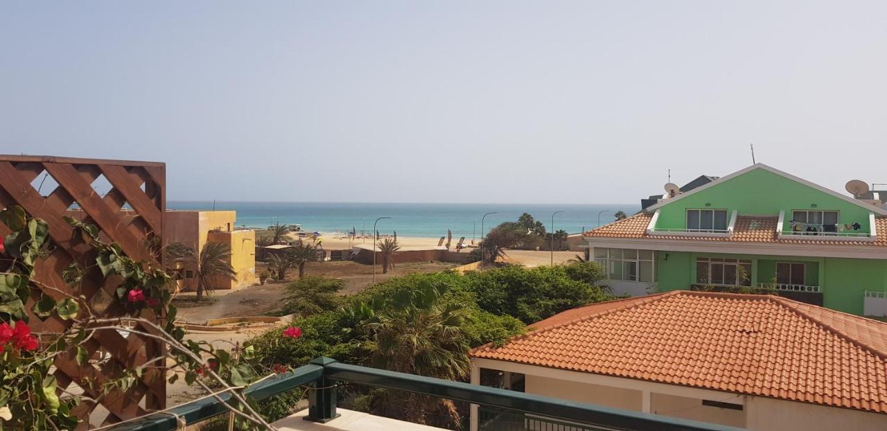 Surf House Cabo Verde Санта-Мария Экстерьер фото